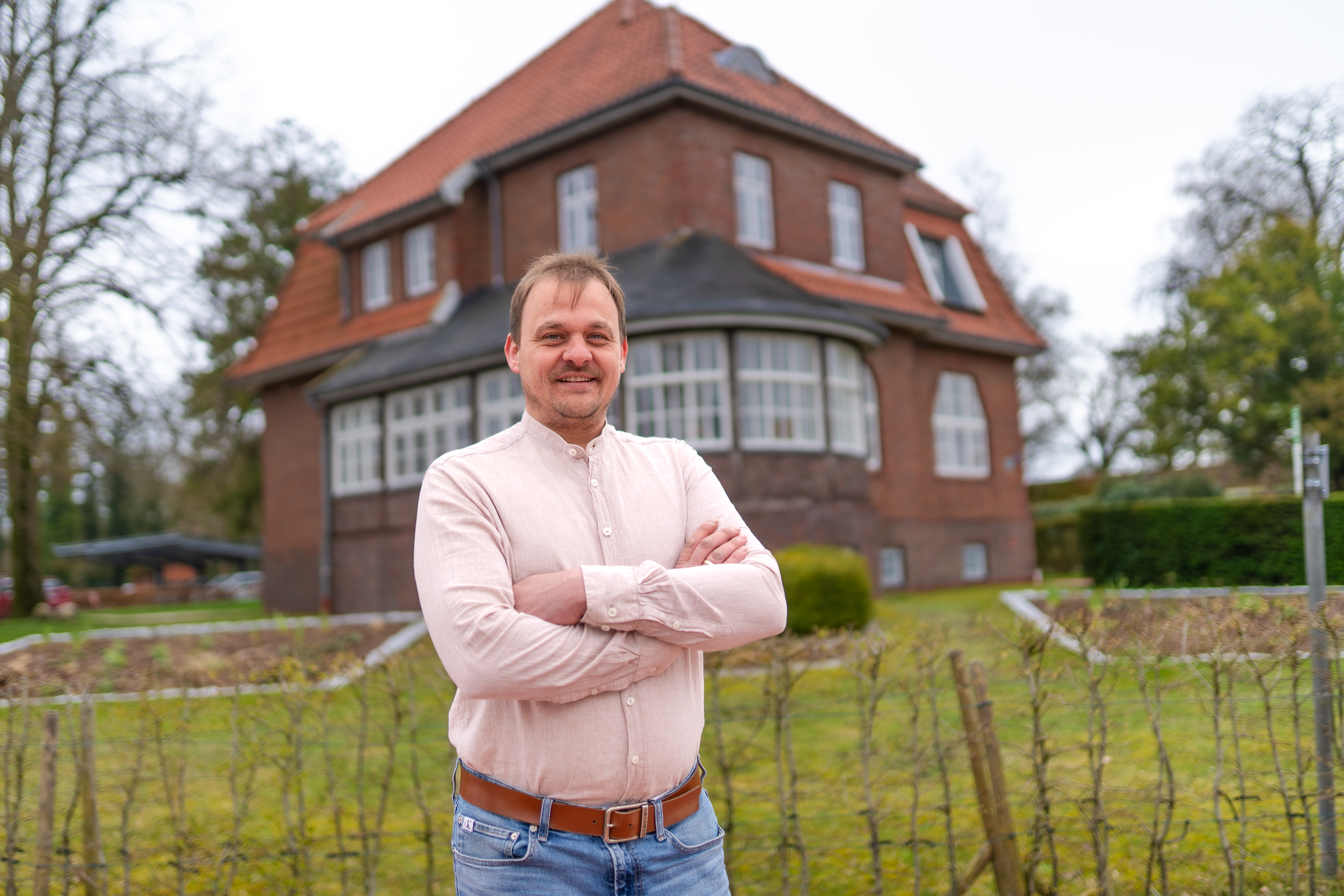 Andreas Rademacher vor der Volla Popken in Hesel